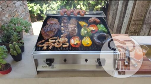 Parrilla A Gas KOKKEN -Grill - Multifunción 67x60 Acero Inoxidable con Brochettera y Plancha Lisa